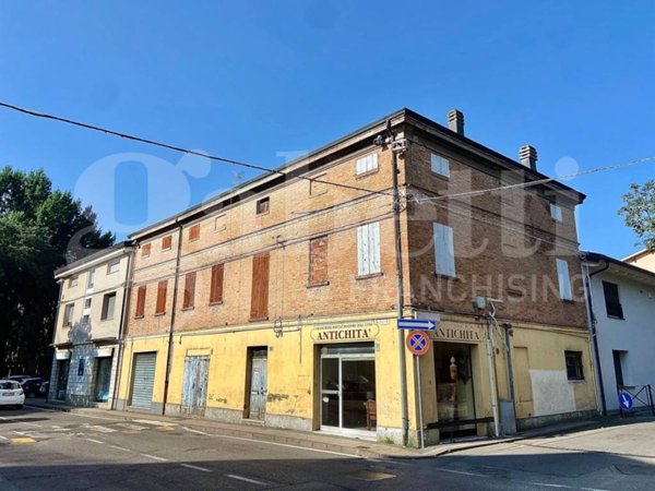 intera palazzina in vendita a Castelnuovo Rangone