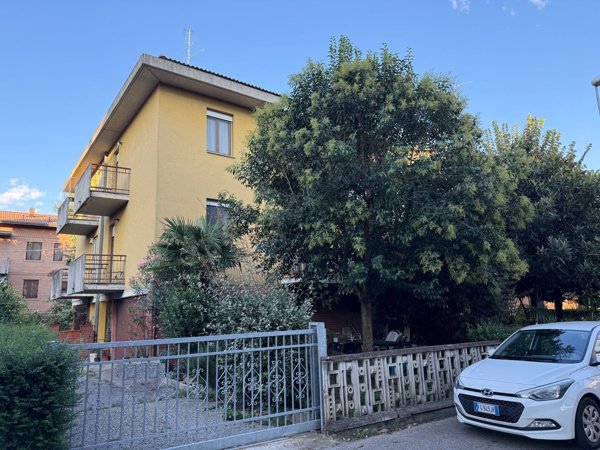 casa indipendente in vendita a Castelnuovo Rangone in zona Montale Rangone