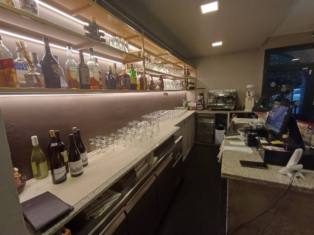 negozio in vendita a Castelnuovo Rangone in zona Montale Rangone