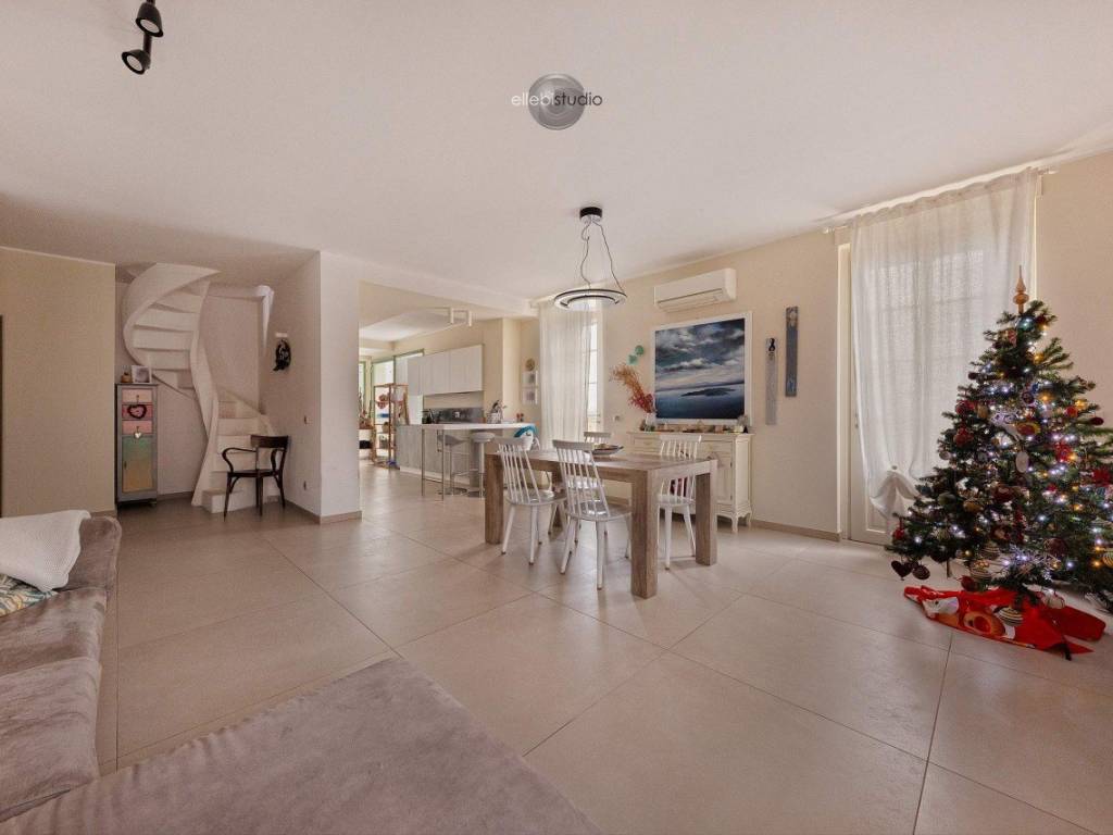 appartamento in vendita a Castelnuovo Rangone in zona Montale Rangone