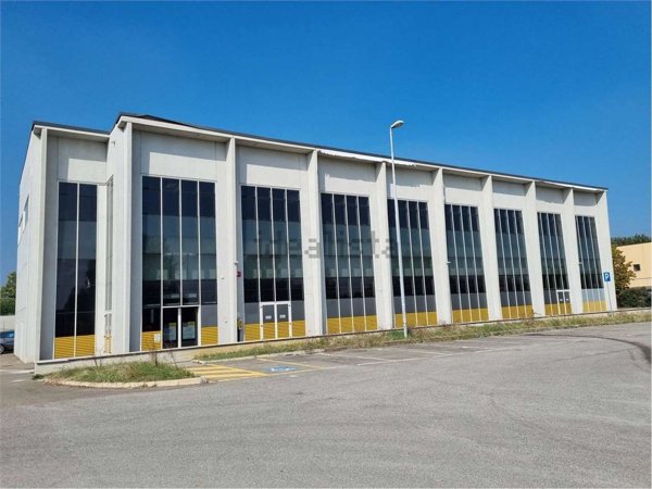 capannone in vendita a Castelnuovo Rangone