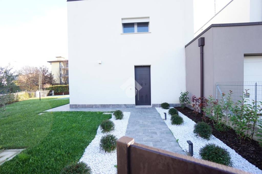 casa indipendente in vendita a Castelnuovo Rangone
