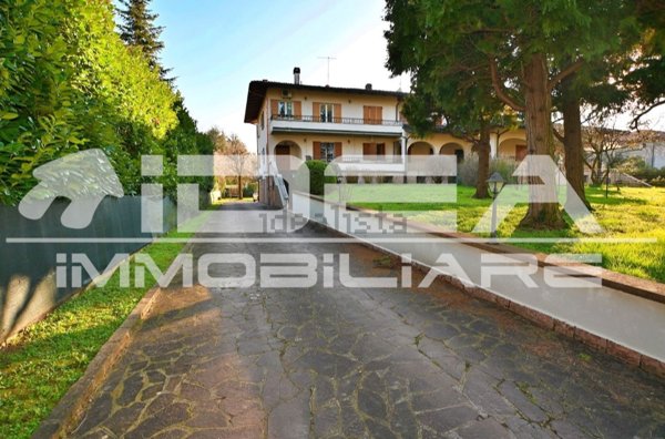 casa indipendente in vendita a Castelnuovo Rangone in zona Montale Rangone