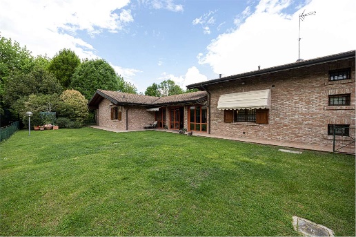 casa indipendente in vendita a Castelnuovo Rangone