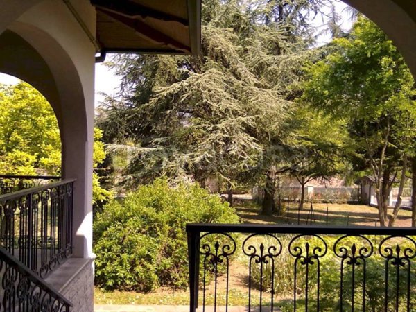 appartamento in vendita a Castelnuovo Rangone in zona Montale Rangone