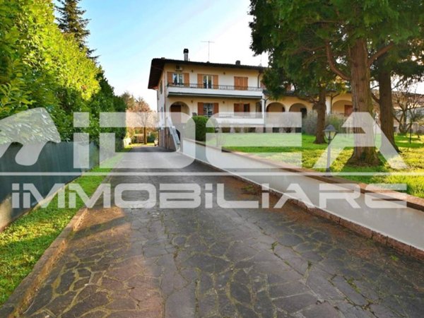 casa indipendente in vendita a Castelnuovo Rangone in zona Montale Rangone