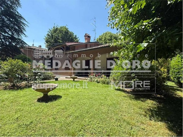 casa indipendente in vendita a Castelnuovo Rangone in zona Montale Rangone