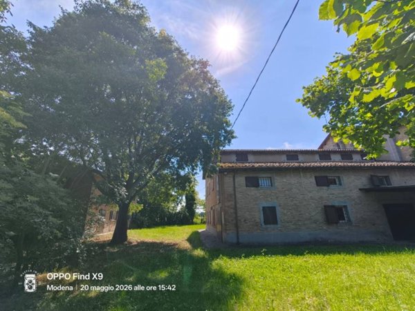 casa indipendente in vendita a Castelnuovo Rangone in zona Montale Rangone
