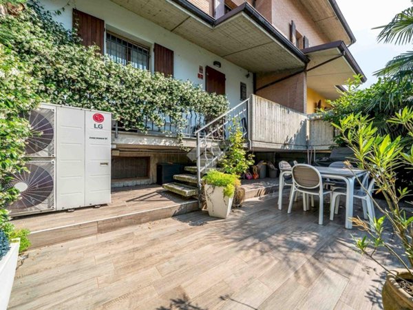 casa indipendente in vendita a Castelnuovo Rangone