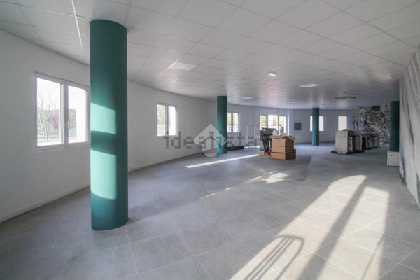 ufficio in vendita a Castelnuovo Rangone