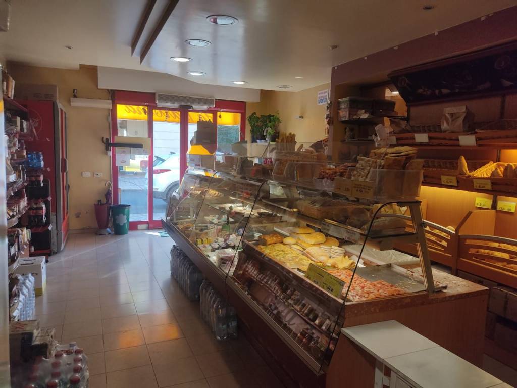 negozio in vendita a Castelnuovo Rangone