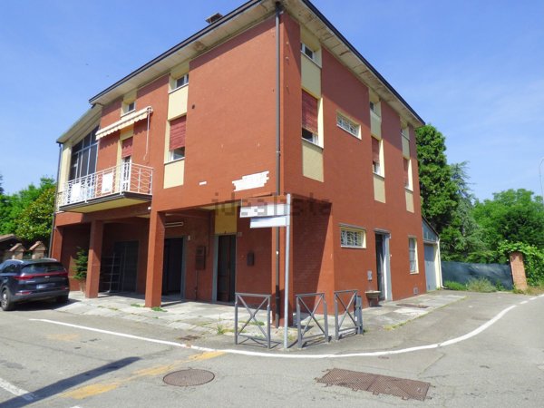 casa indipendente in vendita a Castelnuovo Rangone in zona Montale Rangone