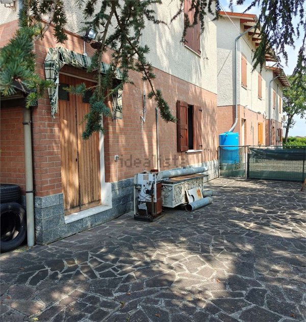 casa indipendente in vendita a Castelnuovo Rangone in zona Cavidole