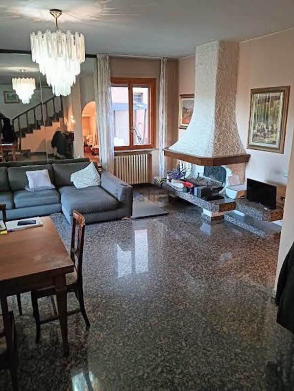 casa indipendente in vendita a Castelnuovo Rangone in zona Cavidole