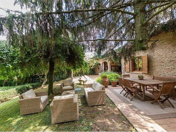 casa indipendente in vendita a Castelnuovo Rangone in zona Montale Rangone