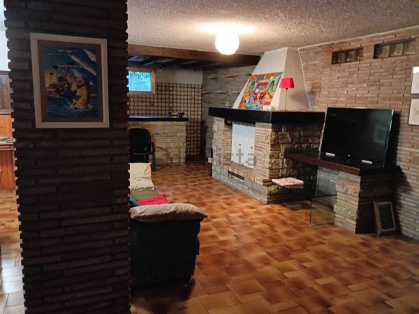 casa indipendente in vendita a Castelnuovo Rangone in zona Montale Rangone