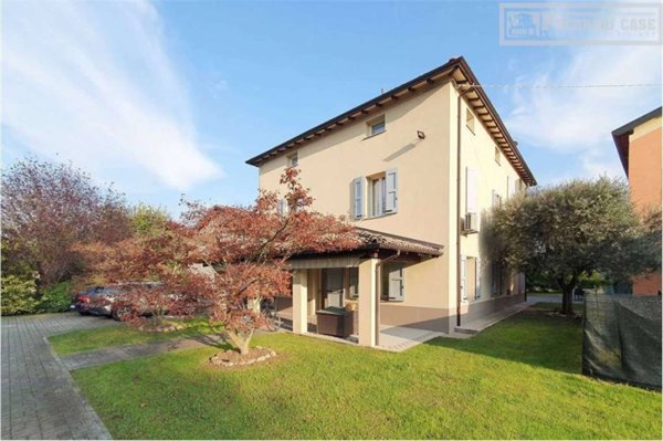 casa indipendente in vendita a Castelnuovo Rangone in zona Cavidole