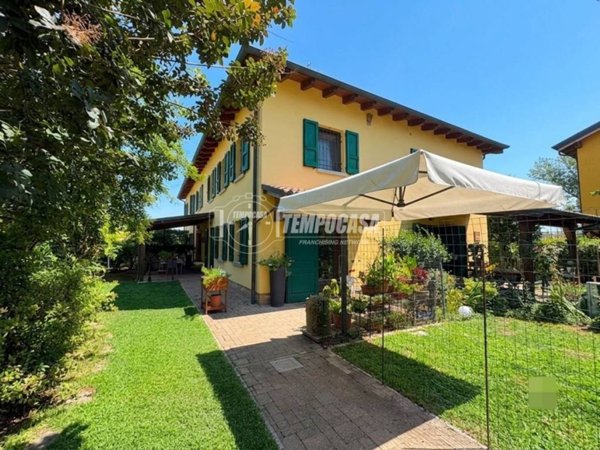 casa indipendente in vendita a Castelnuovo Rangone in zona Cavidole