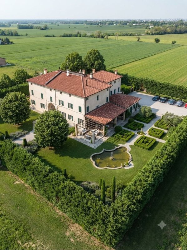 casale in vendita a Castelnuovo Rangone in zona Montale Rangone