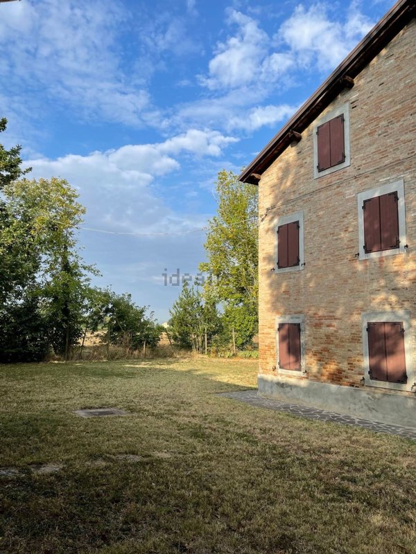 casa indipendente in vendita a Castelnuovo Rangone in zona Montale Rangone