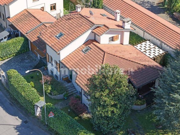 casa indipendente in vendita a Castelnuovo Rangone in zona Montale Rangone