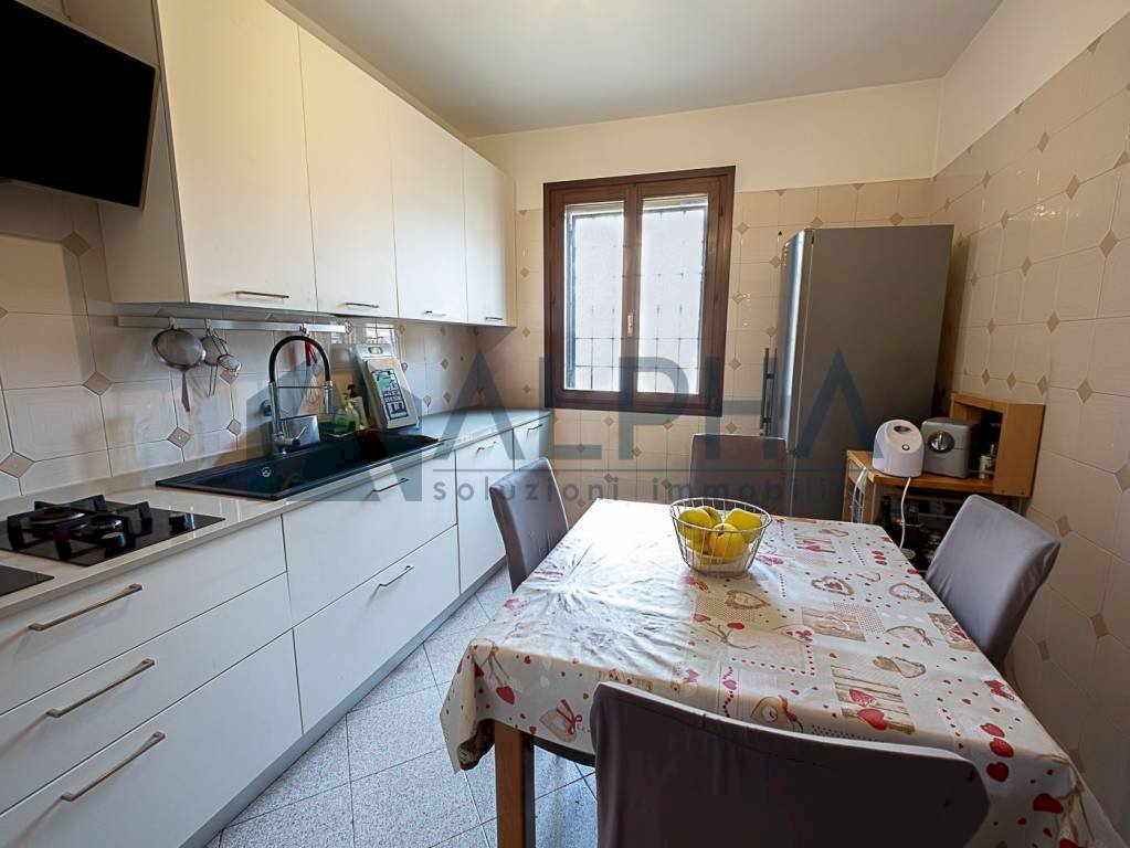 casa indipendente in vendita a Castelnuovo Rangone in zona Montale Rangone