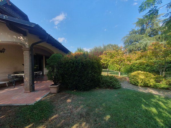casa indipendente in vendita a Castelnuovo Rangone in zona Montale Rangone
