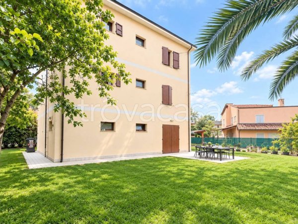 casa indipendente in vendita a Castelnuovo Rangone in zona Cavidole