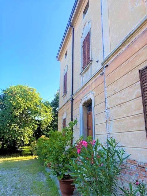 casa indipendente in vendita a Castelvetro di Modena in zona Settecani