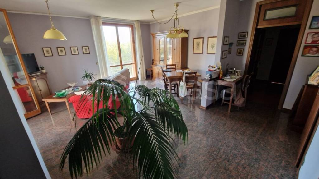 appartamento in vendita a Castelvetro di Modena in zona Solignano Nuovo
