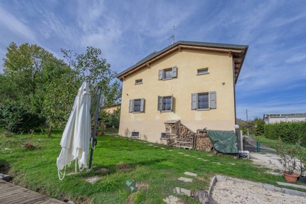 casa indipendente in vendita a Castelvetro di Modena