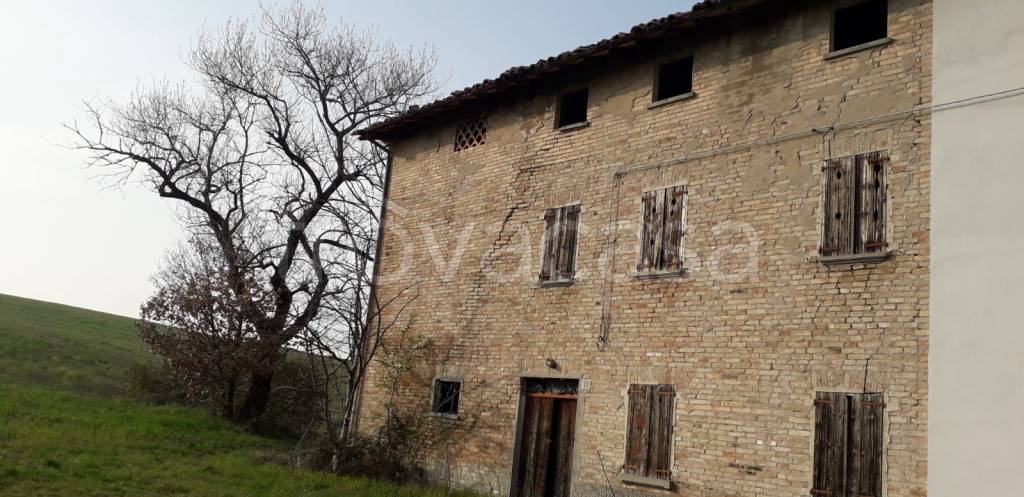 casa indipendente in vendita a Castelvetro di Modena