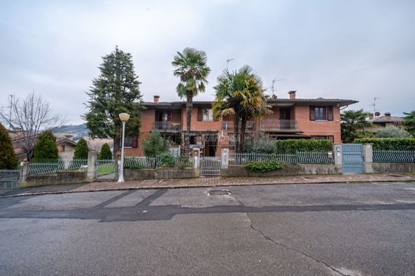 casa indipendente in vendita a Castelvetro di Modena