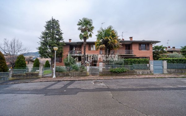 casa indipendente in vendita a Castelvetro di Modena