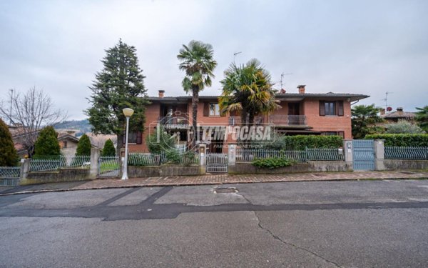 casa indipendente in vendita a Castelvetro di Modena