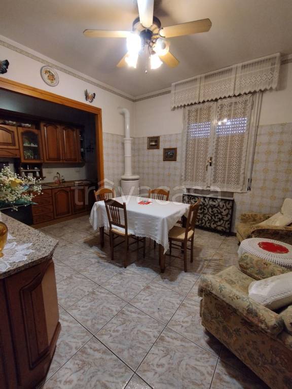 casa indipendente in vendita a Castelvetro di Modena
