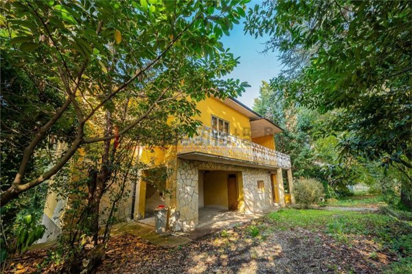 casa indipendente in vendita a Castelvetro di Modena