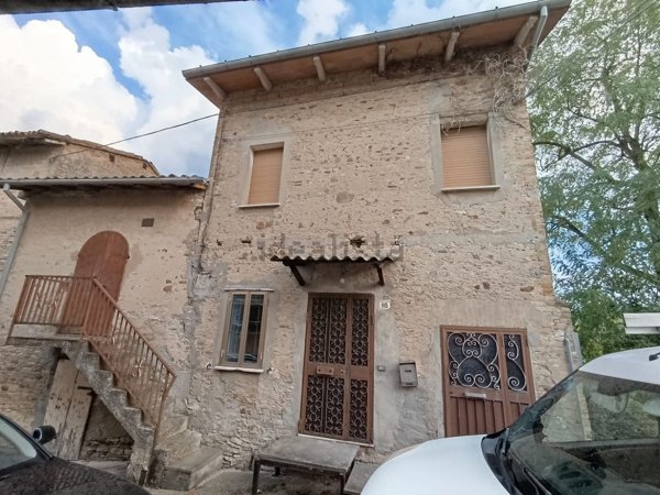 quadrivano in vendita a Castelvetro di Modena