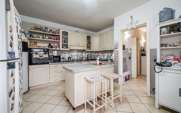 casa indipendente in vendita a Castelvetro di Modena in zona Levizzano Rangone