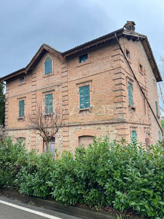 casa indipendente in vendita a Castelvetro di Modena