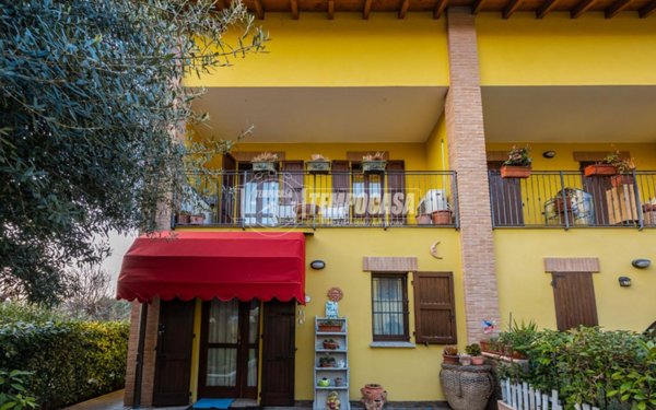 casa indipendente in vendita a Castelvetro di Modena in zona Solignano Nuovo