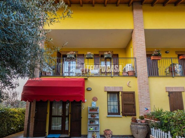 casa indipendente in vendita a Castelvetro di Modena in zona Solignano Nuovo