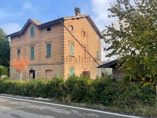 casa indipendente in vendita a Castelvetro di Modena