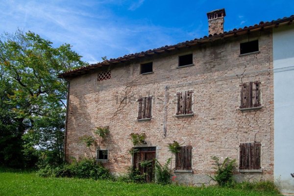 casa indipendente in vendita a Castelvetro di Modena
