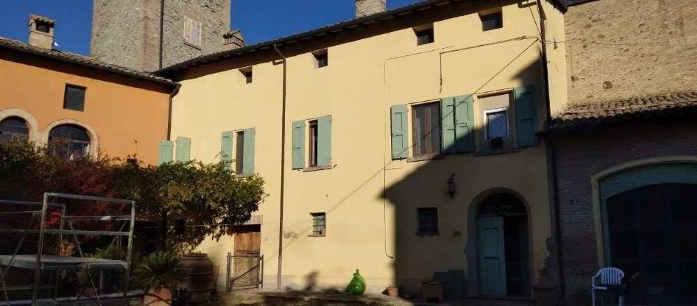 casa indipendente in vendita a Castelvetro di Modena