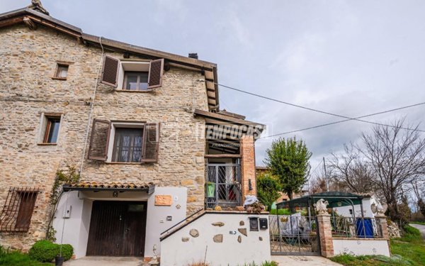 appartamento in vendita a Castelvetro di Modena in zona Levizzano Rangone