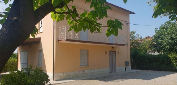 casa indipendente in vendita a Castelvetro di Modena