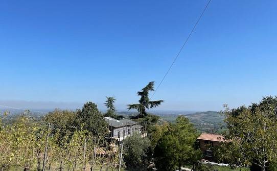 casa indipendente in vendita a Castelvetro di Modena in zona Levizzano Rangone