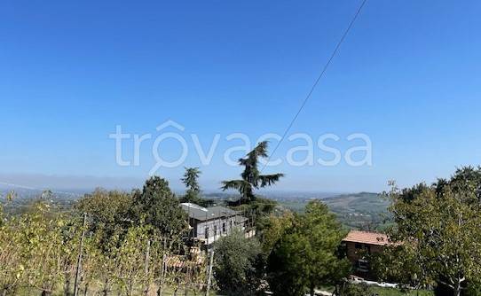 casa indipendente in vendita a Castelvetro di Modena in zona Levizzano Rangone