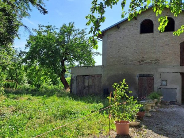 casa indipendente in vendita a Castelvetro di Modena